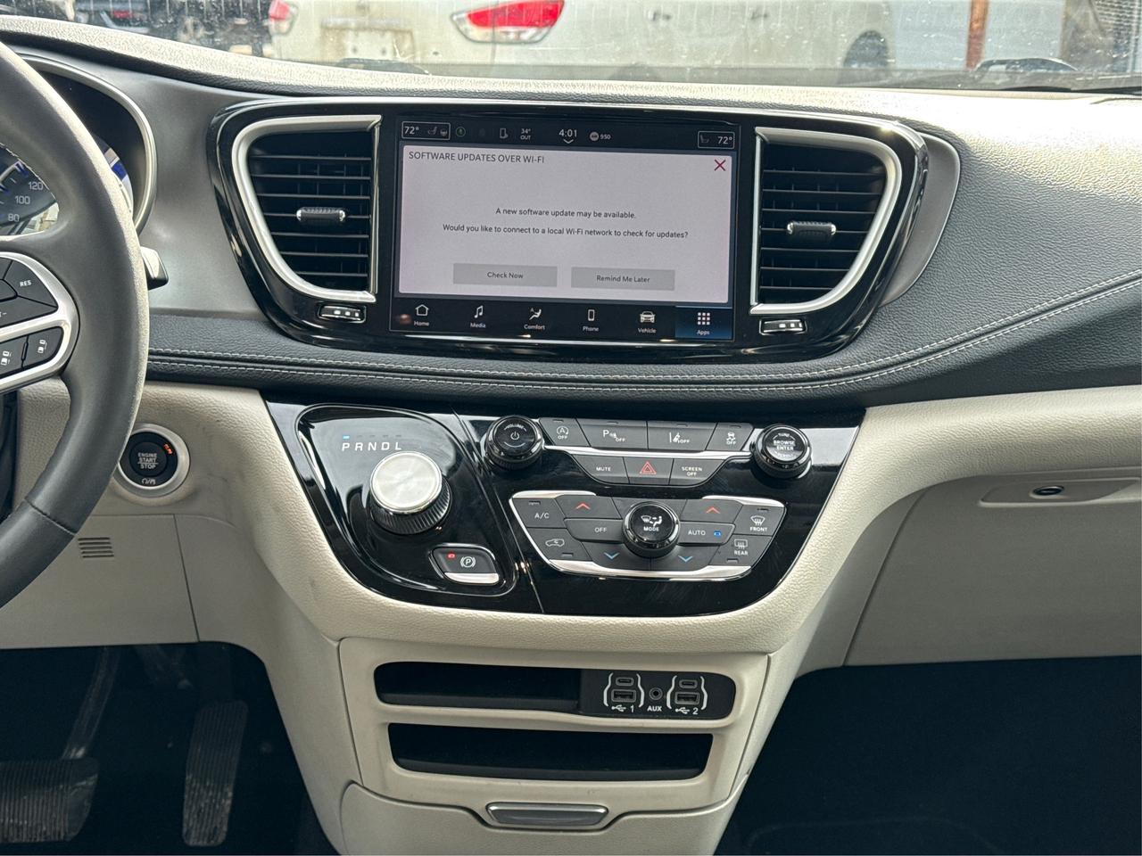 2023 Chrysler Pacifica 7 PASS HEATED SEATS LOADED WE FINANCE ALL CREDIT! Photo