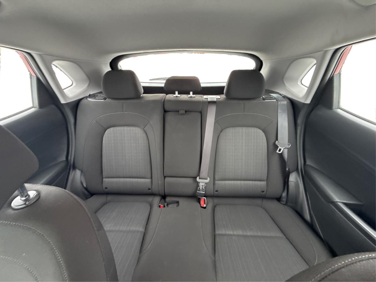 2023 Hyundai KONA AWD HEATED SEATS MINT WE FINANCE ALL CREDIT! Photo