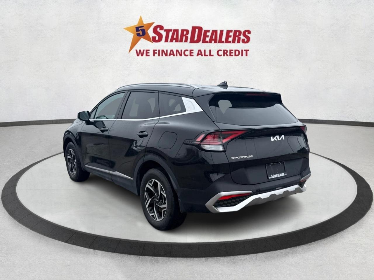 2023 Kia Sportage LX AWD HEATED SEATS LOADED! WE FINANCE ALL CREDIT! Photo4