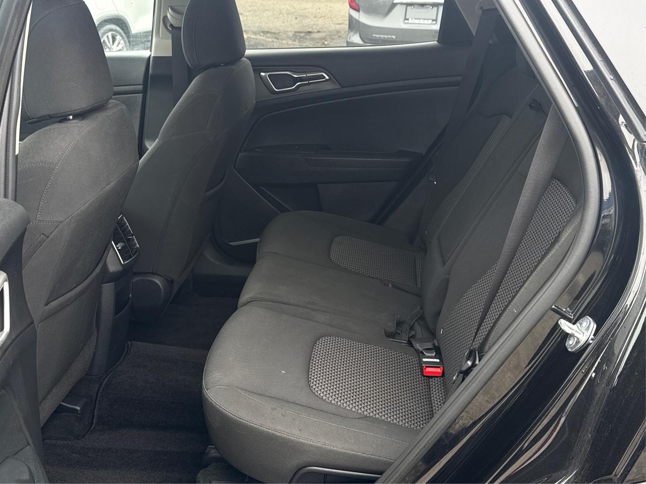 2023 Kia Sportage LX AWD HEATED SEATS LOADED! WE FINANCE ALL CREDIT! Photo