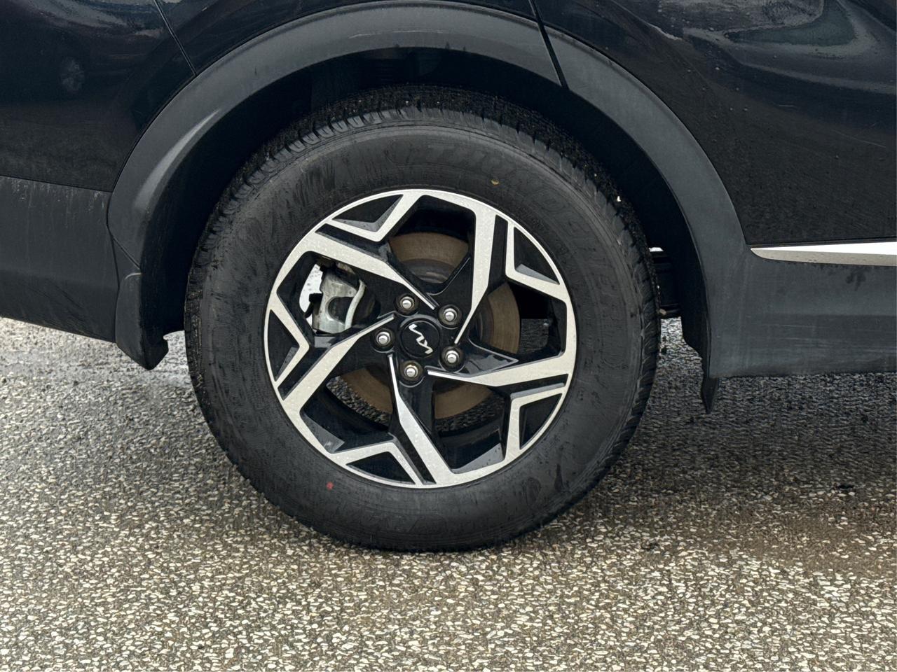 2023 Kia Sportage LX AWD HEATED SEATS LOADED! WE FINANCE ALL CREDIT! Photo