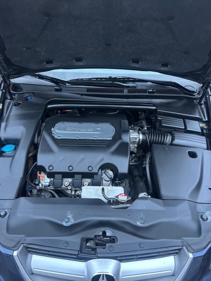 2005 Acura TL 4dr Sdn Auto   LOW KMS   ONE OWNER DEALER SERVICED Photo