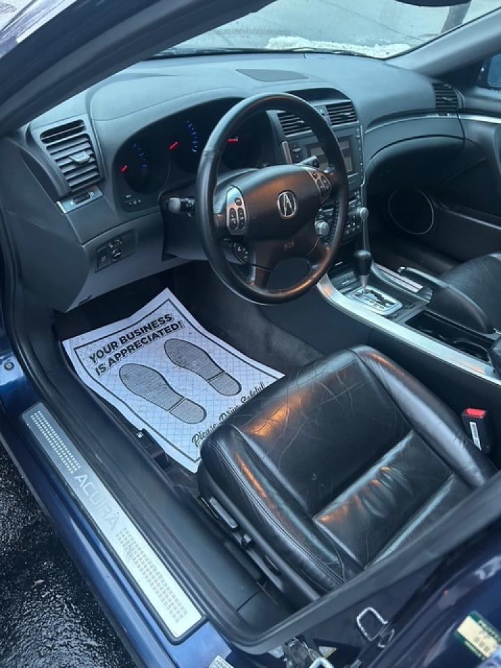 2005 Acura TL 4dr Sdn Auto   LOW KMS   ONE OWNER DEALER SERVICED Photo