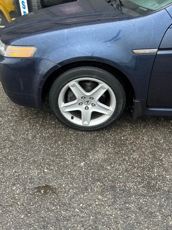 2005 Acura TL 4dr Sdn Auto   LOW KMS   ONE OWNER DEALER SERVICED Photo