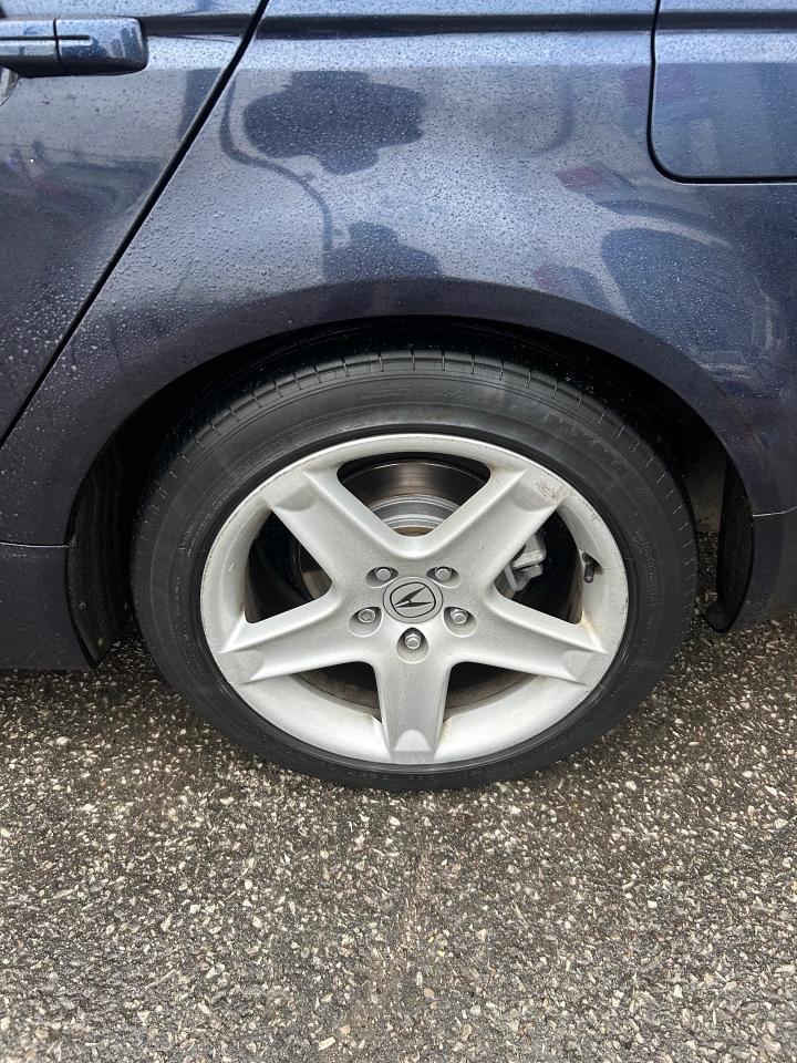 2005 Acura TL 4dr Sdn Auto   LOW KMS   ONE OWNER DEALER SERVICED Photo
