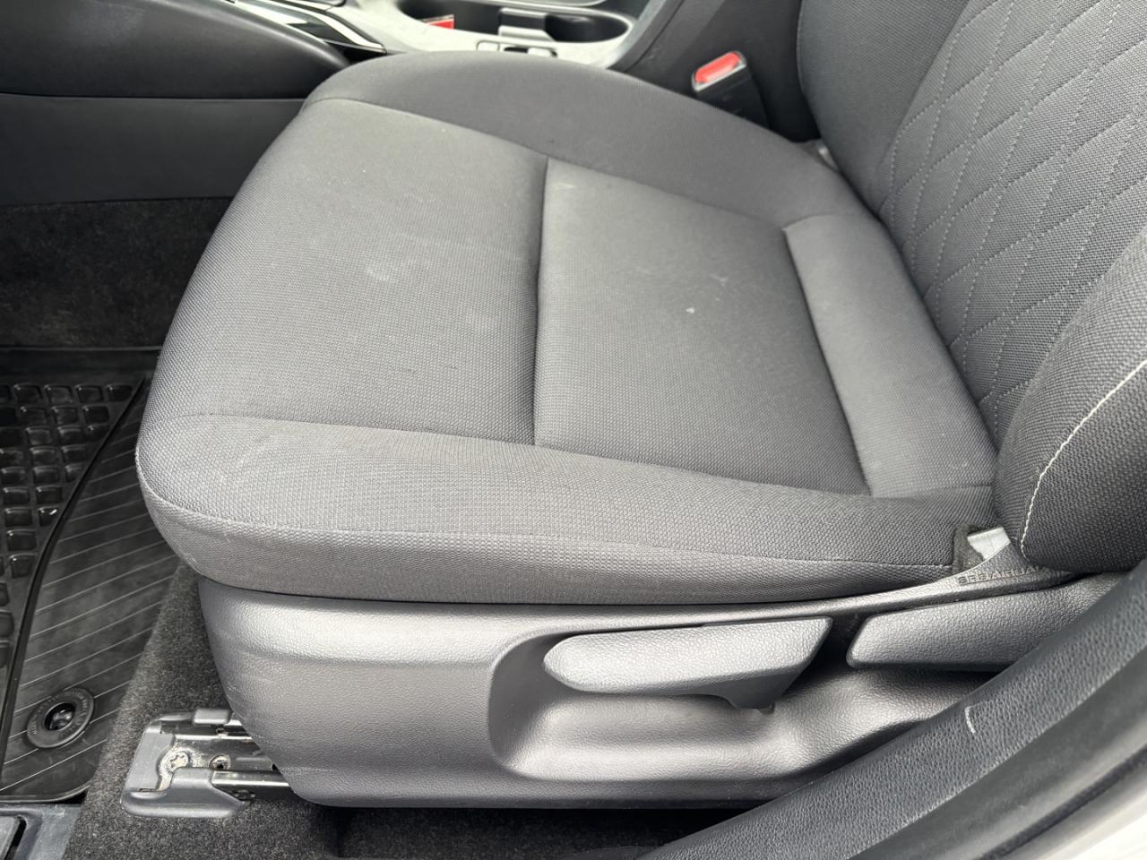 2023 Toyota Corolla LE HYBRID~38,000 KMS~CLEAN TITLE~ Photo