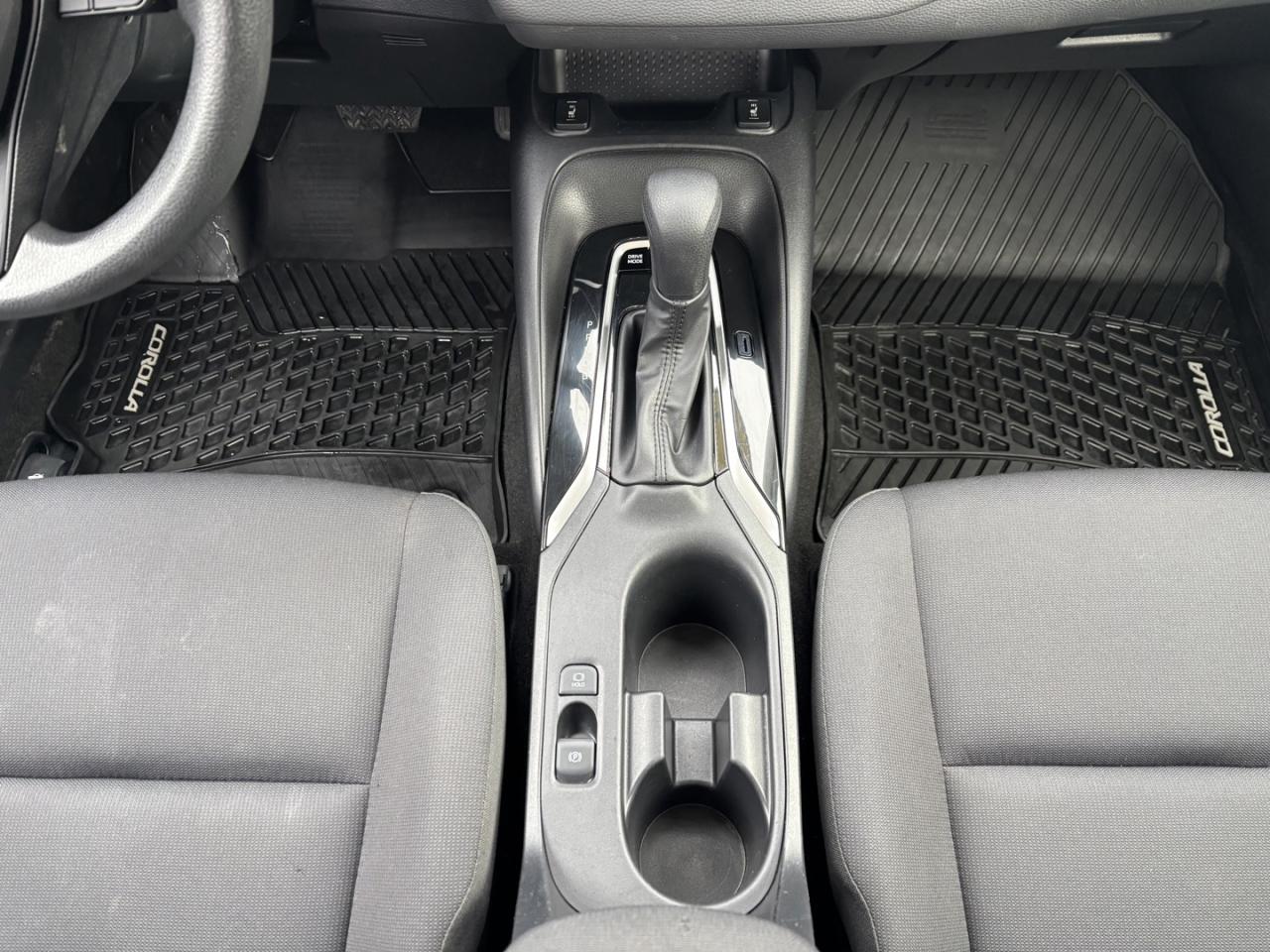 2023 Toyota Corolla LE HYBRID~38,000 KMS~CLEAN TITLE~ Photo