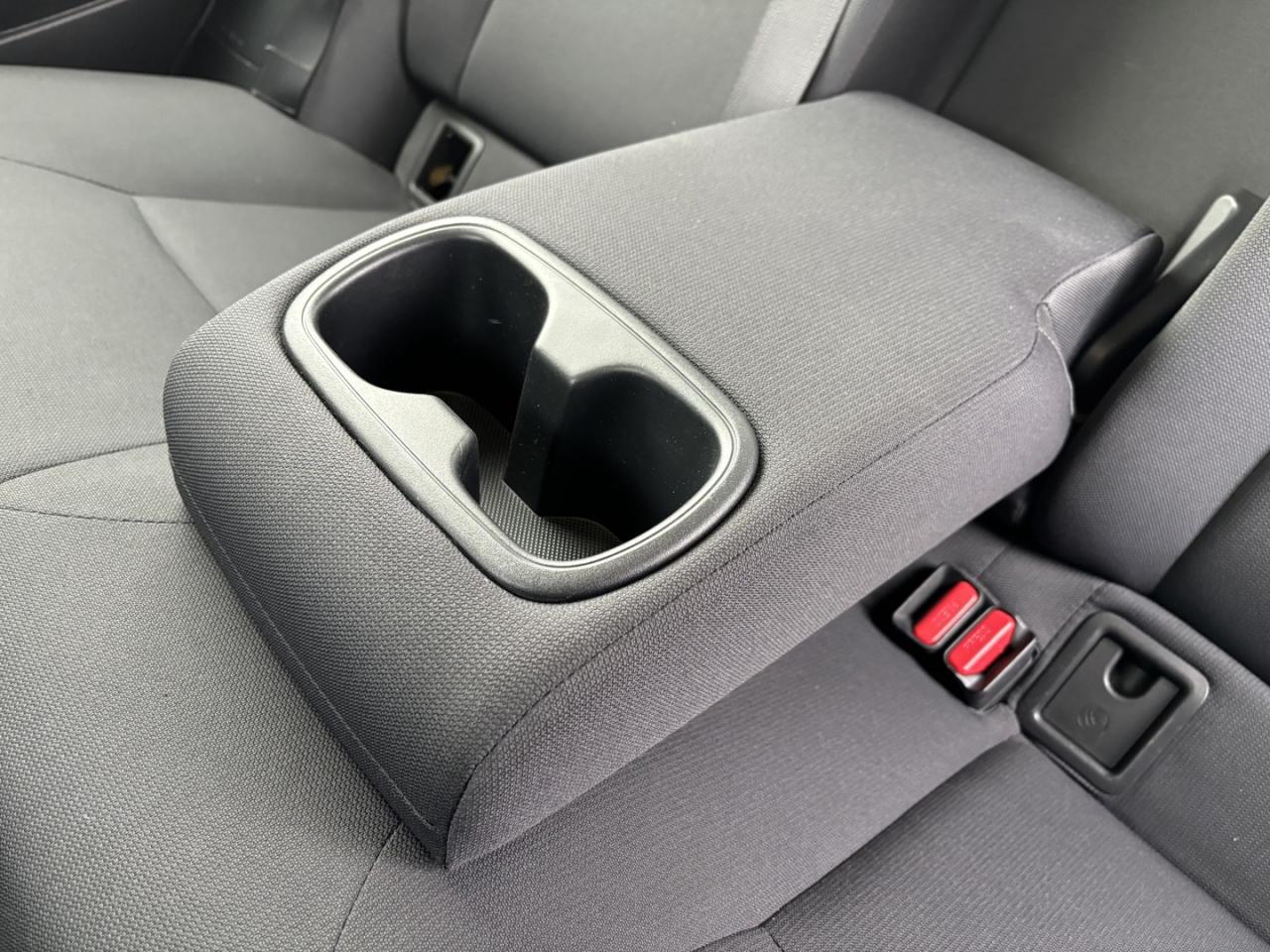 2023 Toyota Corolla LE HYBRID~38,000 KMS~CLEAN TITLE~ Photo