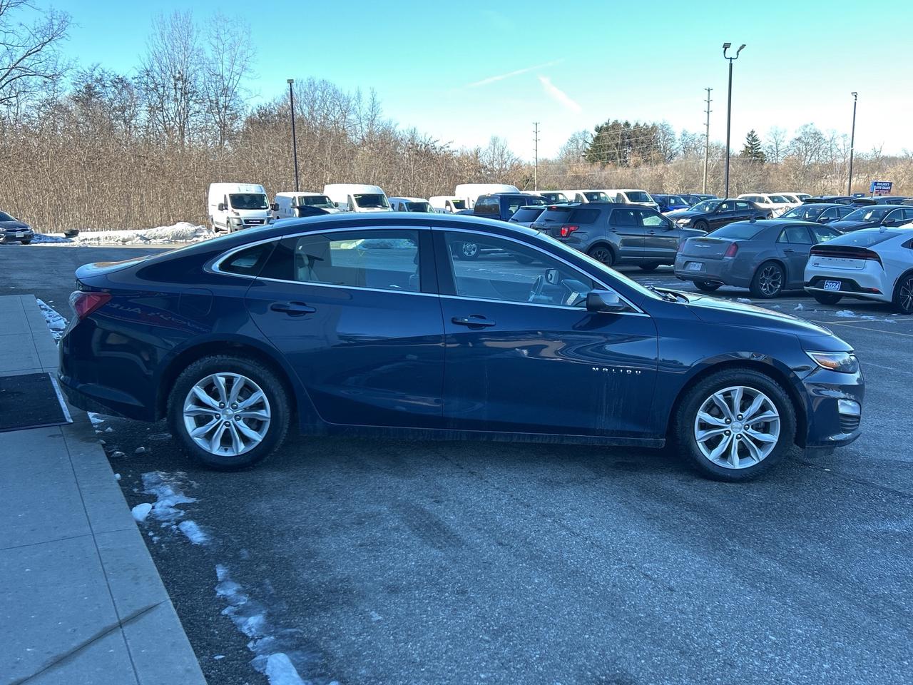 2020 Chevrolet Malibu LT   Clean Carfax Photo