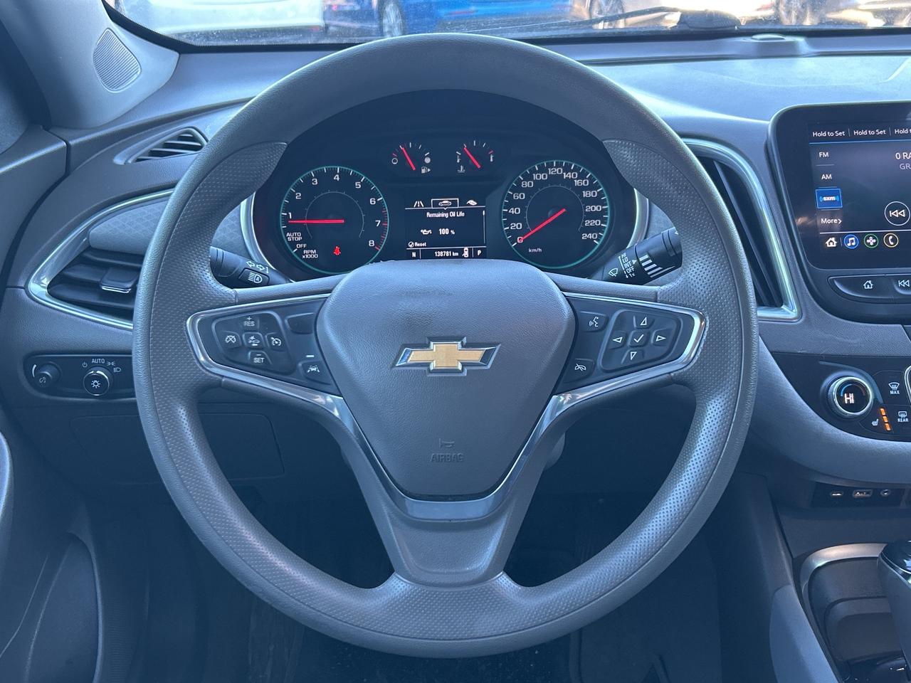 2020 Chevrolet Malibu LT   Clean Carfax Photo