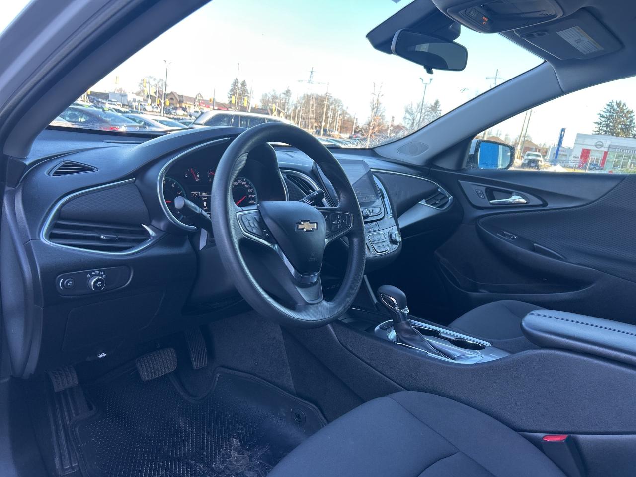 2021 Chevrolet Malibu LT   Clean Carfax Photo