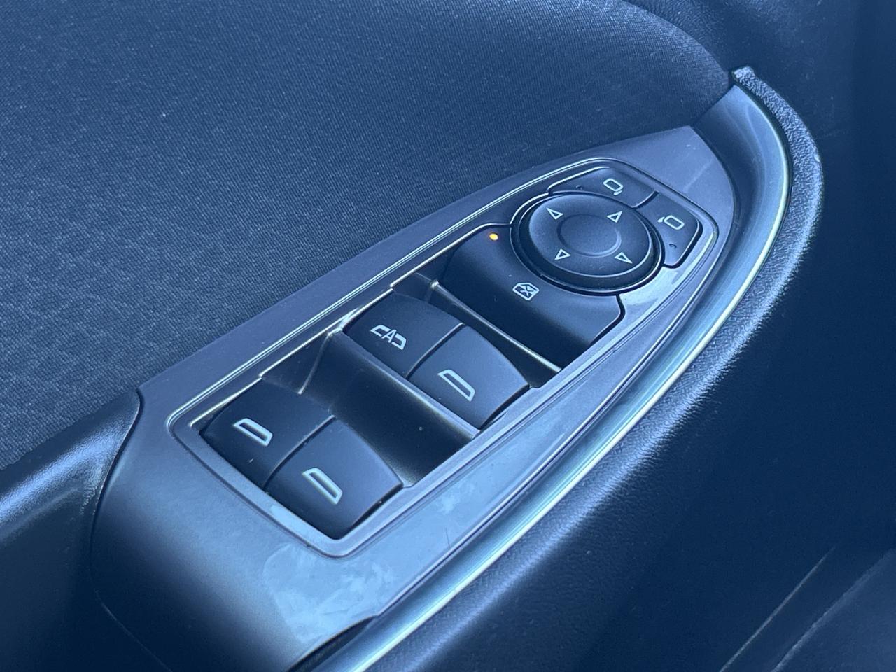 2021 Chevrolet Malibu LT   Clean Carfax Photo