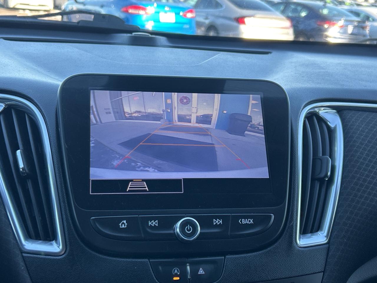 2021 Chevrolet Malibu LT   Clean Carfax Photo