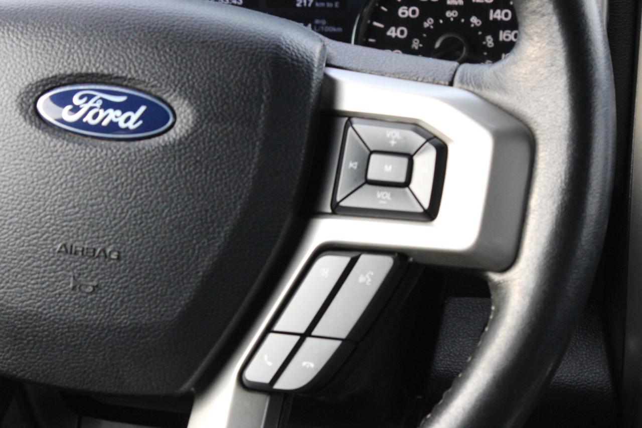 2020 Ford F-150 Lariat SuperCrew 4WD 5.0L V8 No Accident Photo