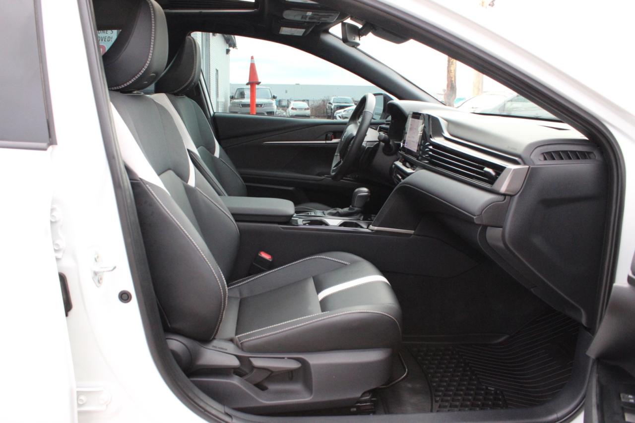 2025 Toyota Camry Hybrid SE Hybrids 2.5L No Accident $128/Weekly Certified Photo