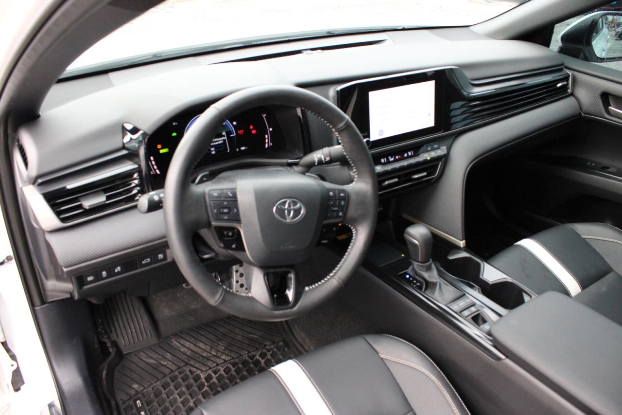 2025 Toyota Camry Hybrid SE Upgrade Hybrid 2.5L No Accident Clean Carfax Photo