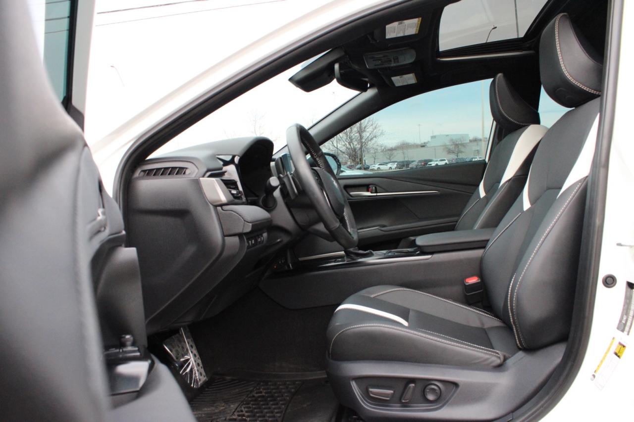 2025 Toyota Camry Hybrid SE Hybrids 2.5L No Accident $128/Weekly Certified Photo