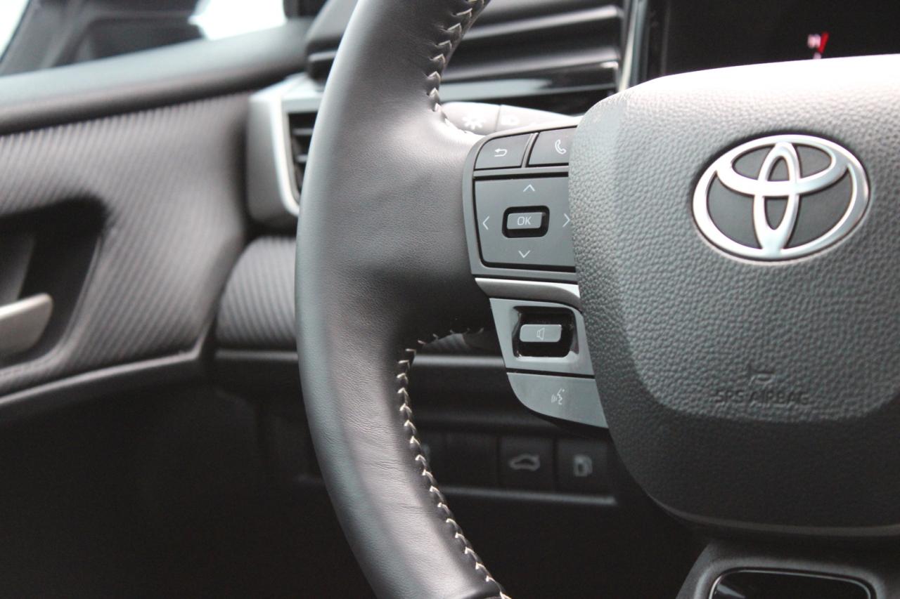 2025 Toyota Camry Hybrid SE Hybrids 2.5L No Accident $128/Weekly Certified Photo