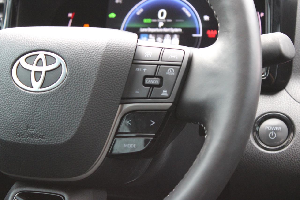 2025 Toyota Camry Hybrid SE Hybrids 2.5L No Accident $128/Weekly Certified Photo