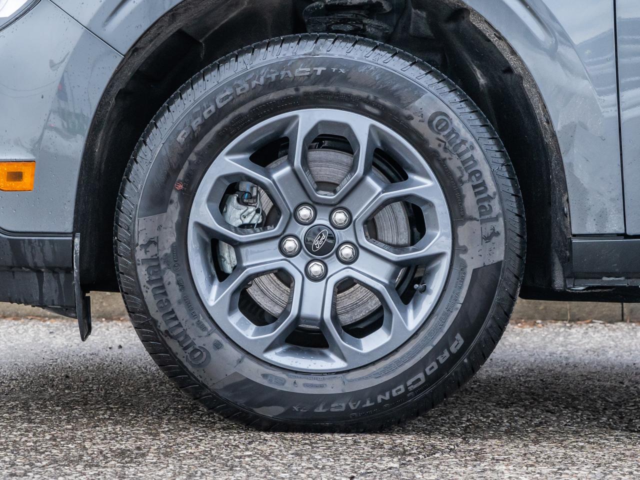 2025 Ford Maverick XLT AWD SuperCrew   2SETS OF TIRES  ONE OWNER Photo