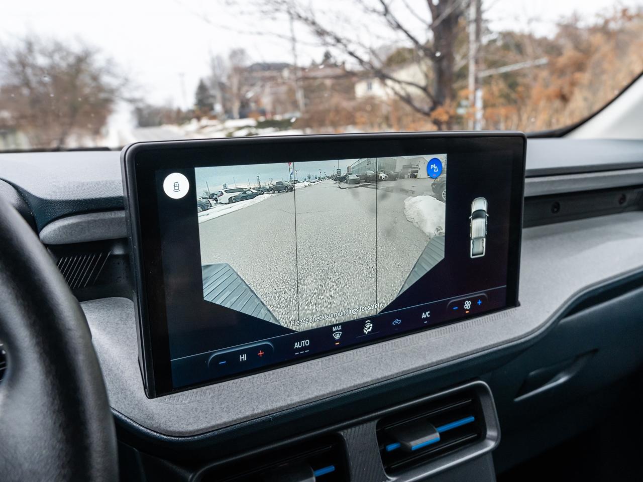 2025 Ford Maverick XLT AWD SuperCrew   2SETS OF TIRES  ONE OWNER Photo