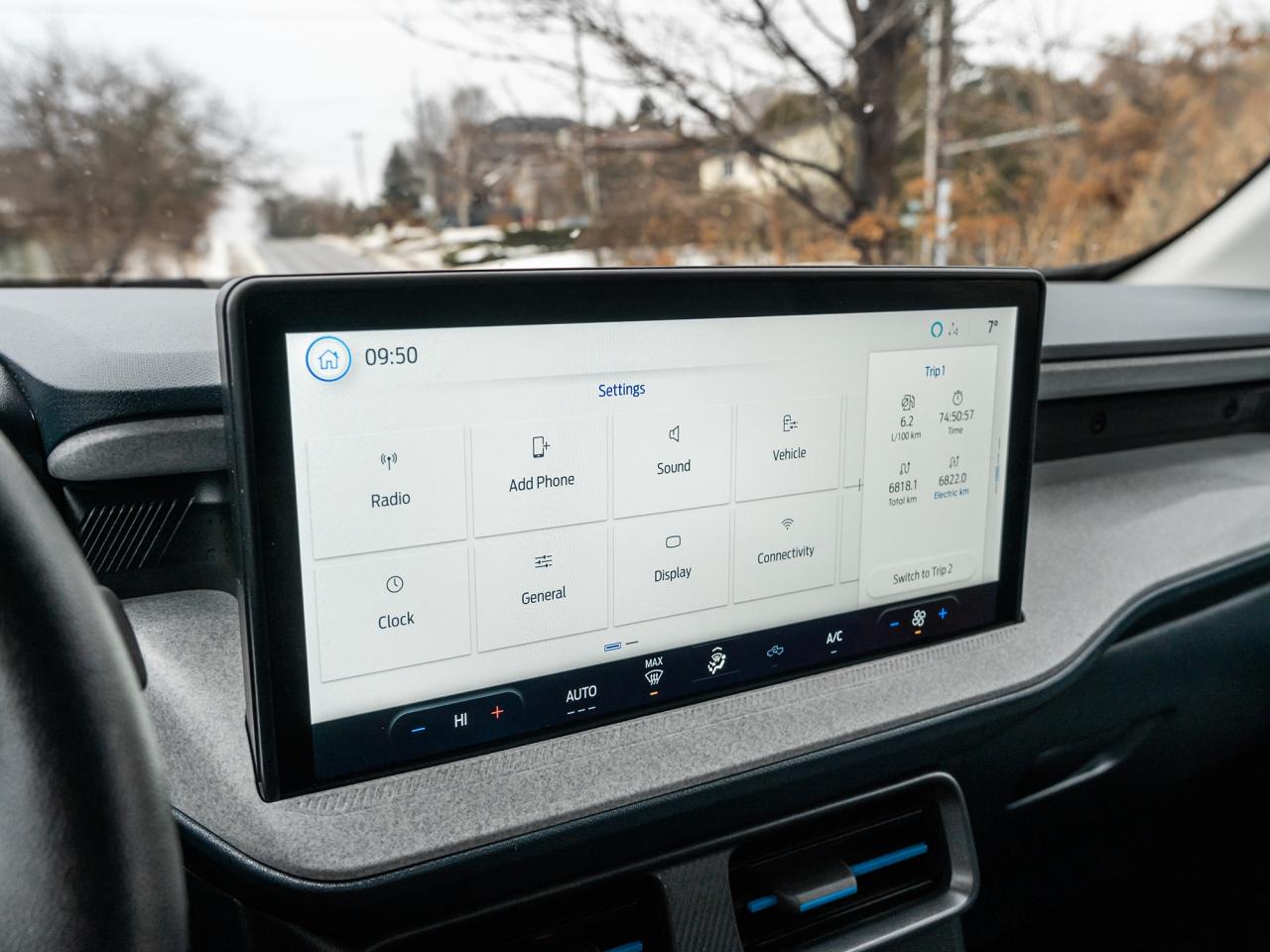 2025 Ford Maverick XLT AWD SuperCrew   2SETS OF TIRES  ONE OWNER Photo