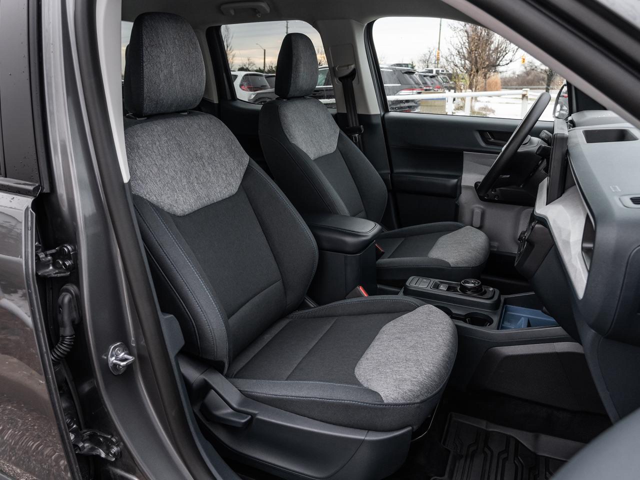 2025 Ford Maverick XLT AWD SuperCrew   2SETS OF TIRES  ONE OWNER Photo