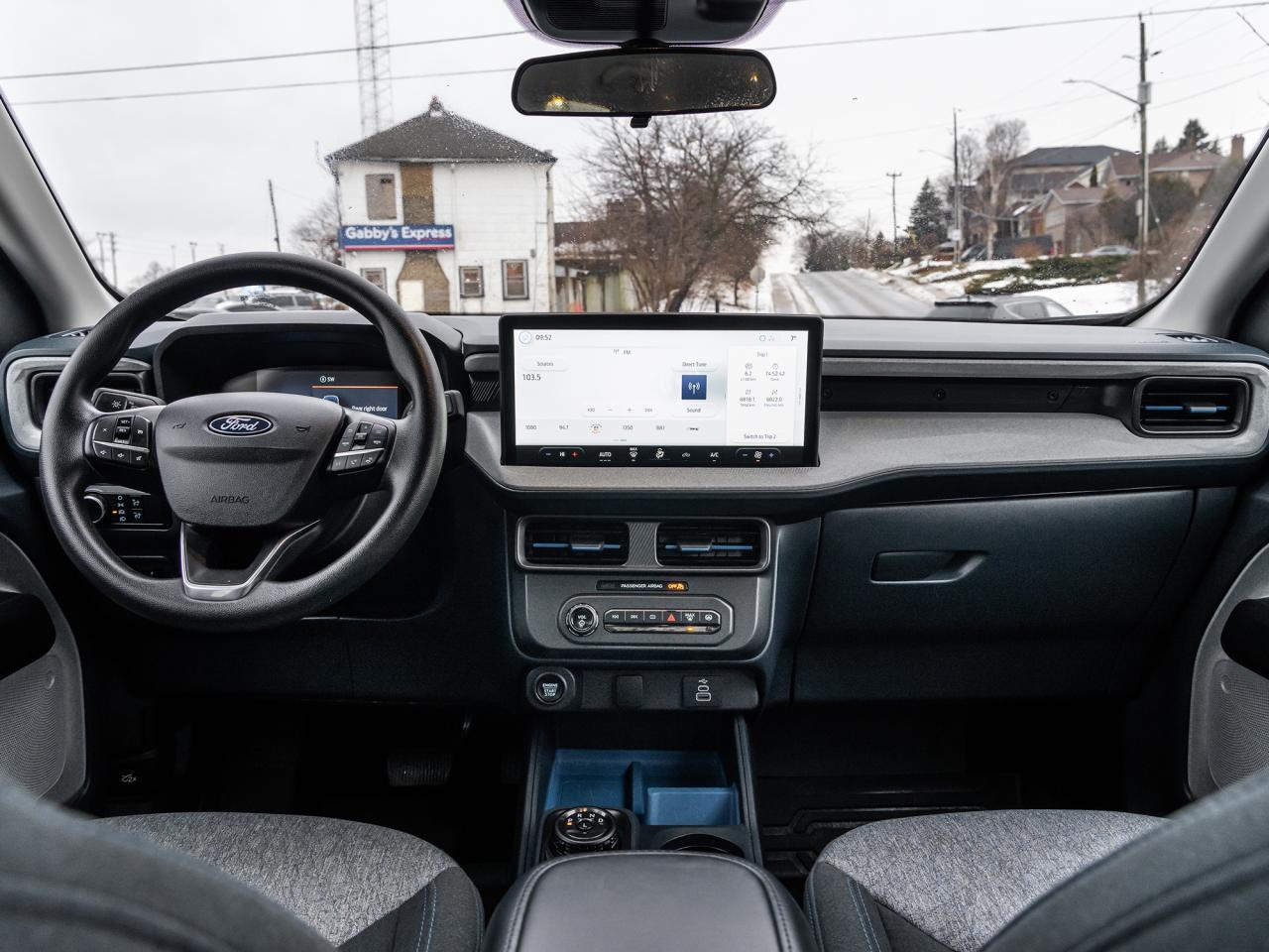 2025 Ford Maverick XLT AWD SuperCrew   2SETS OF TIRES  ONE OWNER Photo