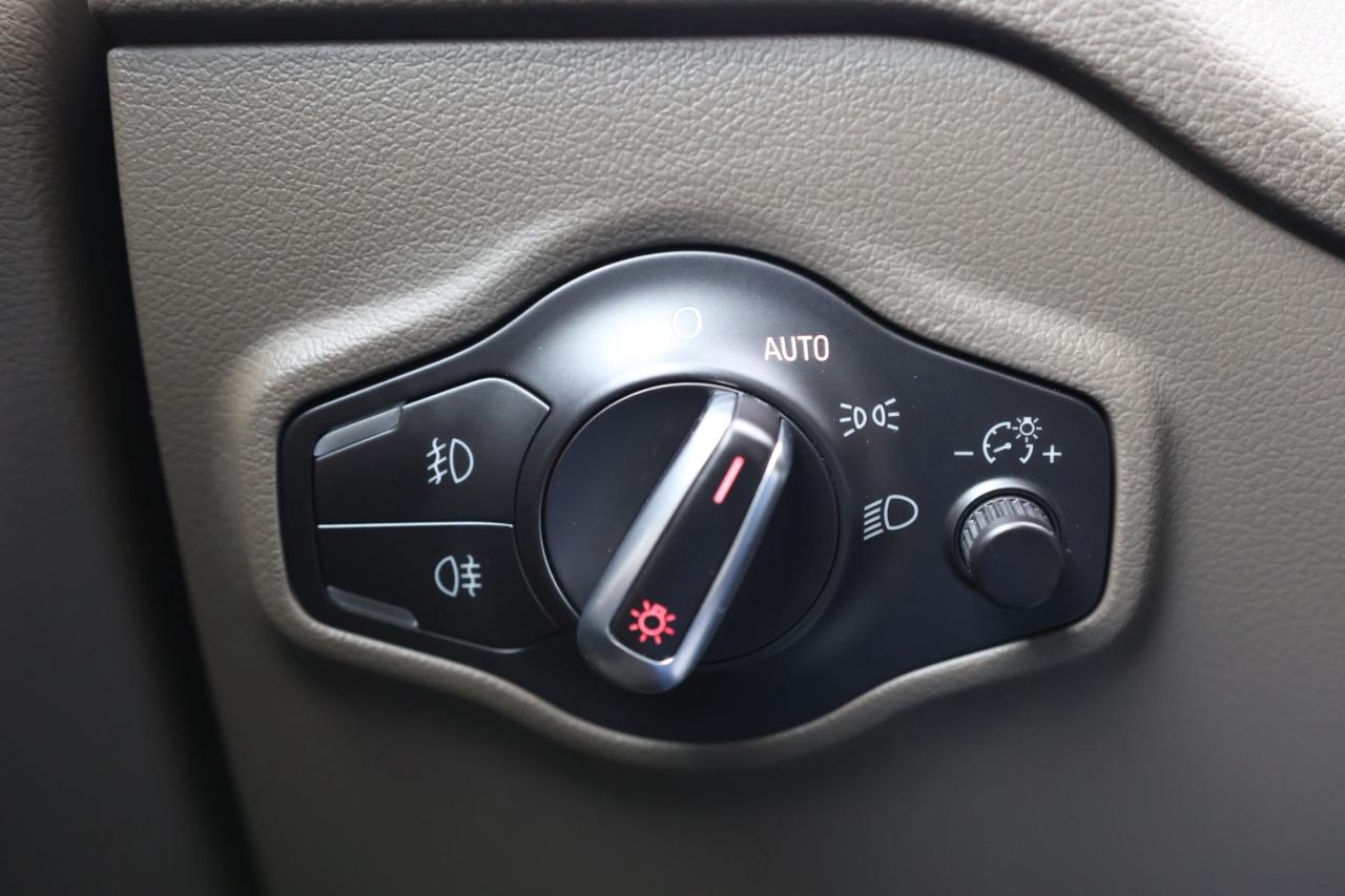 2016 Audi Q5 TECHNIK-QUATTRO/NAV/PANOROOF/BLIS/KEYLESS/MEM SEAT Photo