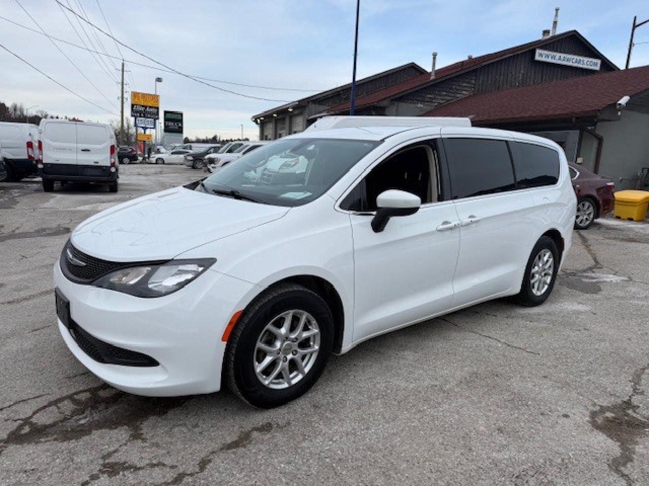 2022 Chrysler Grand Caravan SXT 2WD Photo