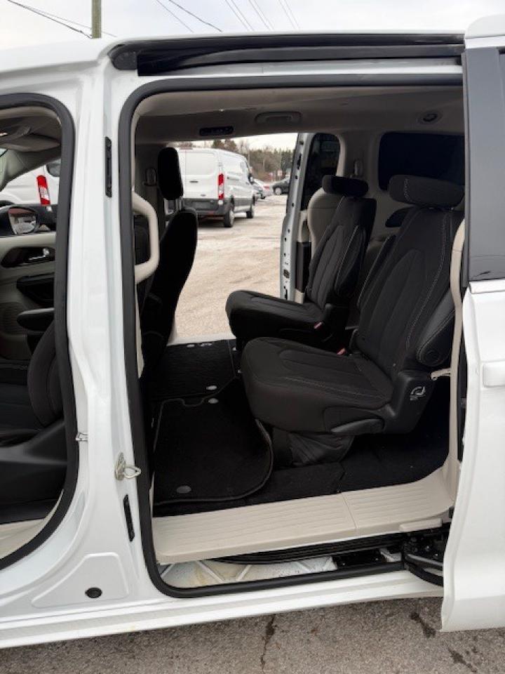 2022 Chrysler Grand Caravan SXT 2WD Photo