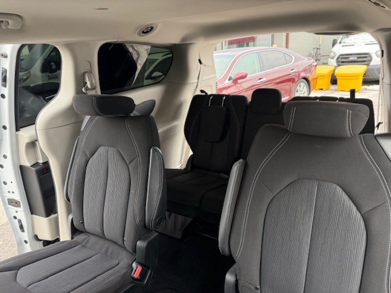 2022 Chrysler Grand Caravan SXT 2WD Photo