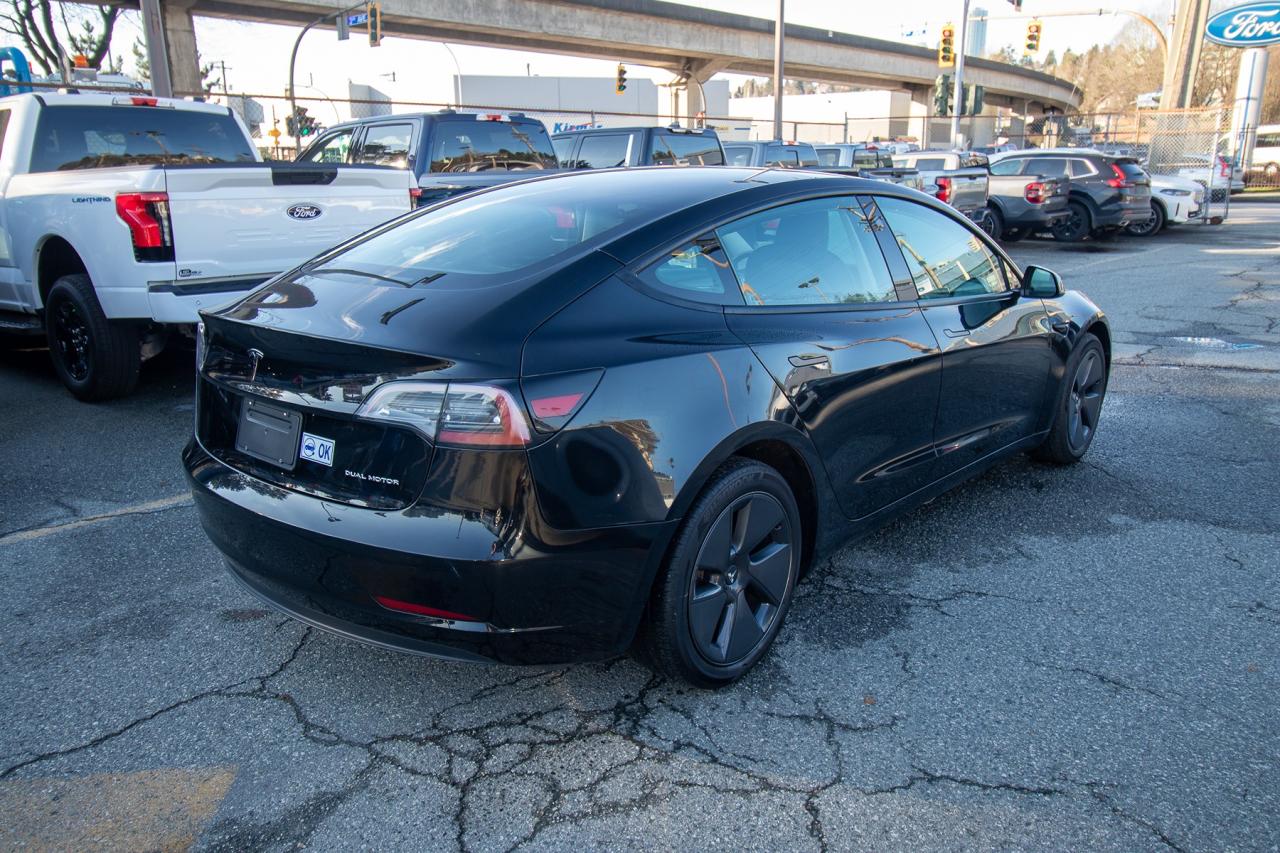 2023 Tesla Model 3 Long Range AWD Photo4