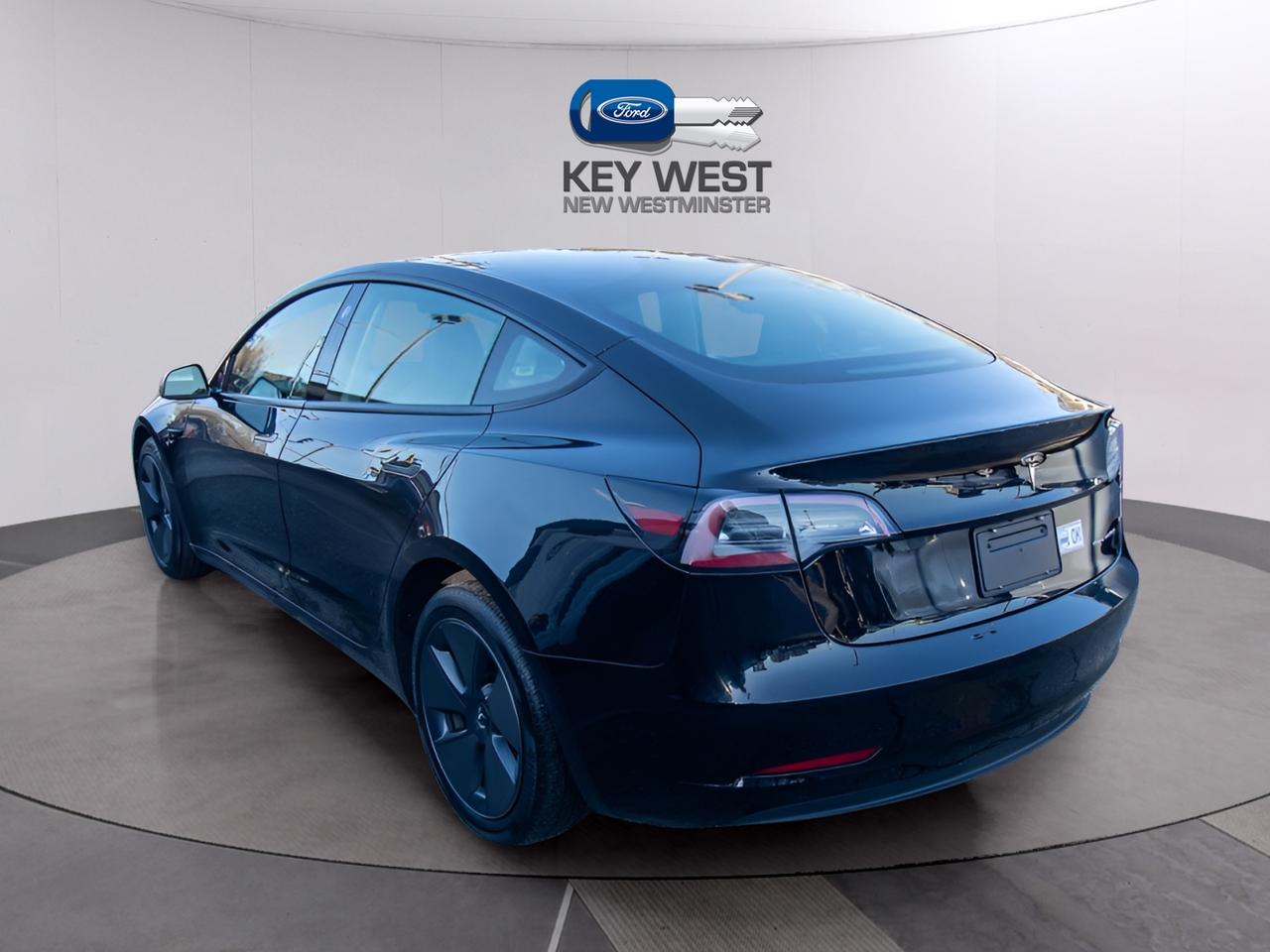 2023 Tesla Model 3 Long Range AWD Photo2