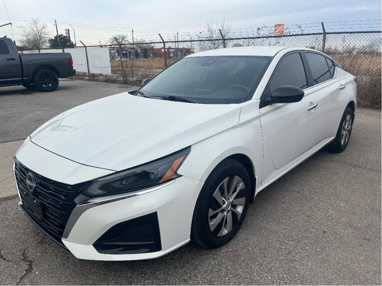 2024 Nissan Altima S AWD Photo3