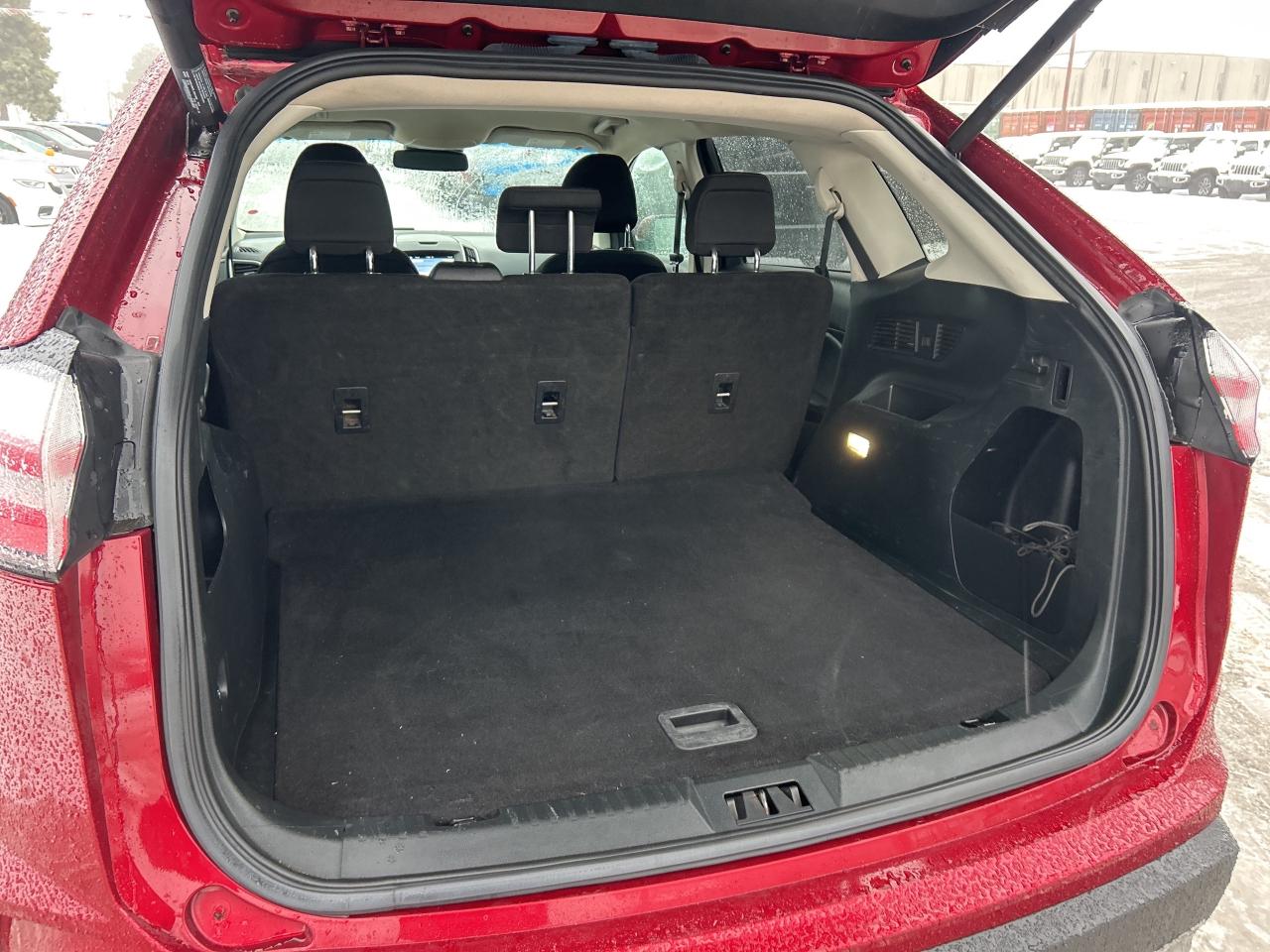 2019 Ford Edge SEL FWD Photo