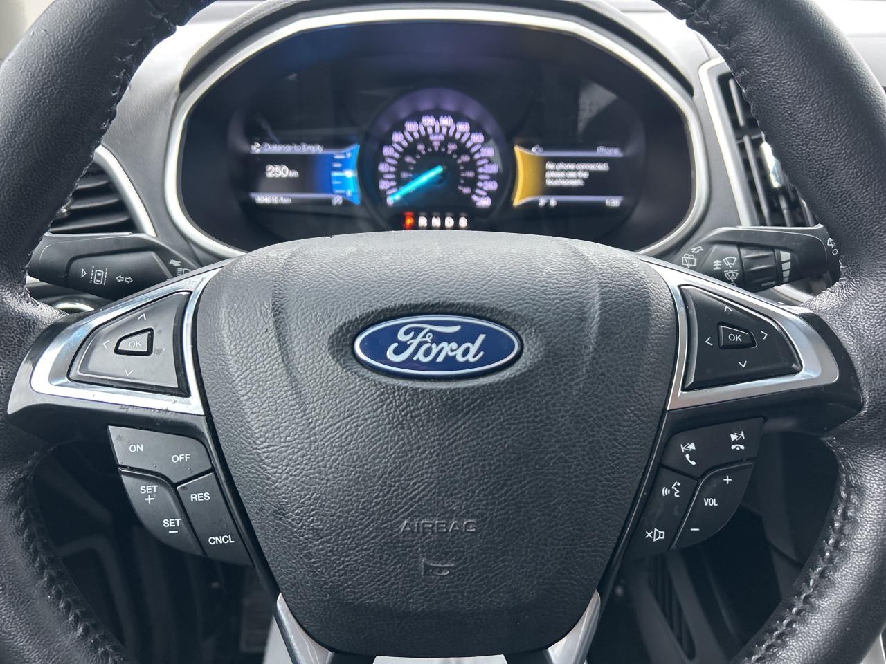 2019 Ford Edge SEL FWD Photo