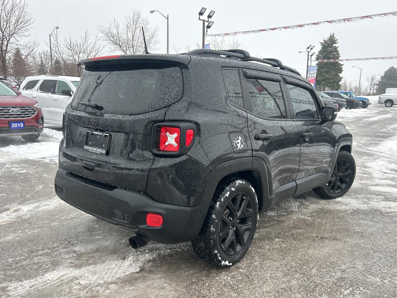 2018 Jeep Renegade Altitude w/Remote Start, Heated Seats/Steering Photo4
