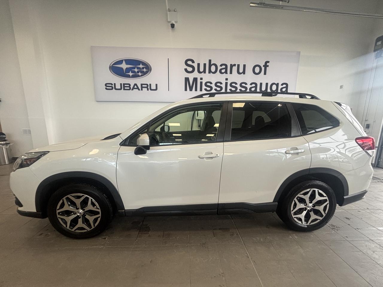 2024 Subaru Forester TOURING   ONE OWNER   CLEAN CARFAX   APPLE CARPLAY Photo