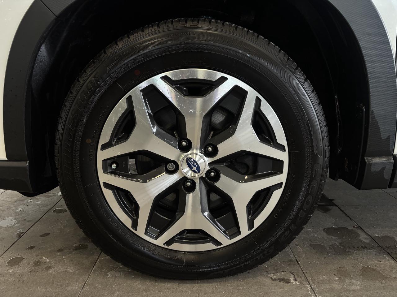 2024 Subaru Forester TOURING   ONE OWNER   CLEAN CARFAX   APPLE CARPLAY Photo