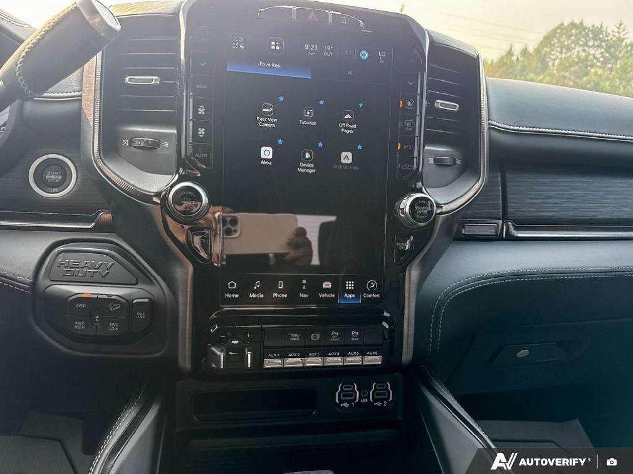 2024 RAM 2500 RUNNING BOARDS. ALL WEATHER MATS. TONNEAU COVER. HEATED BACK SEATS. TRAILER REVERSE GUIDANCE. CERTIFIED. Photo