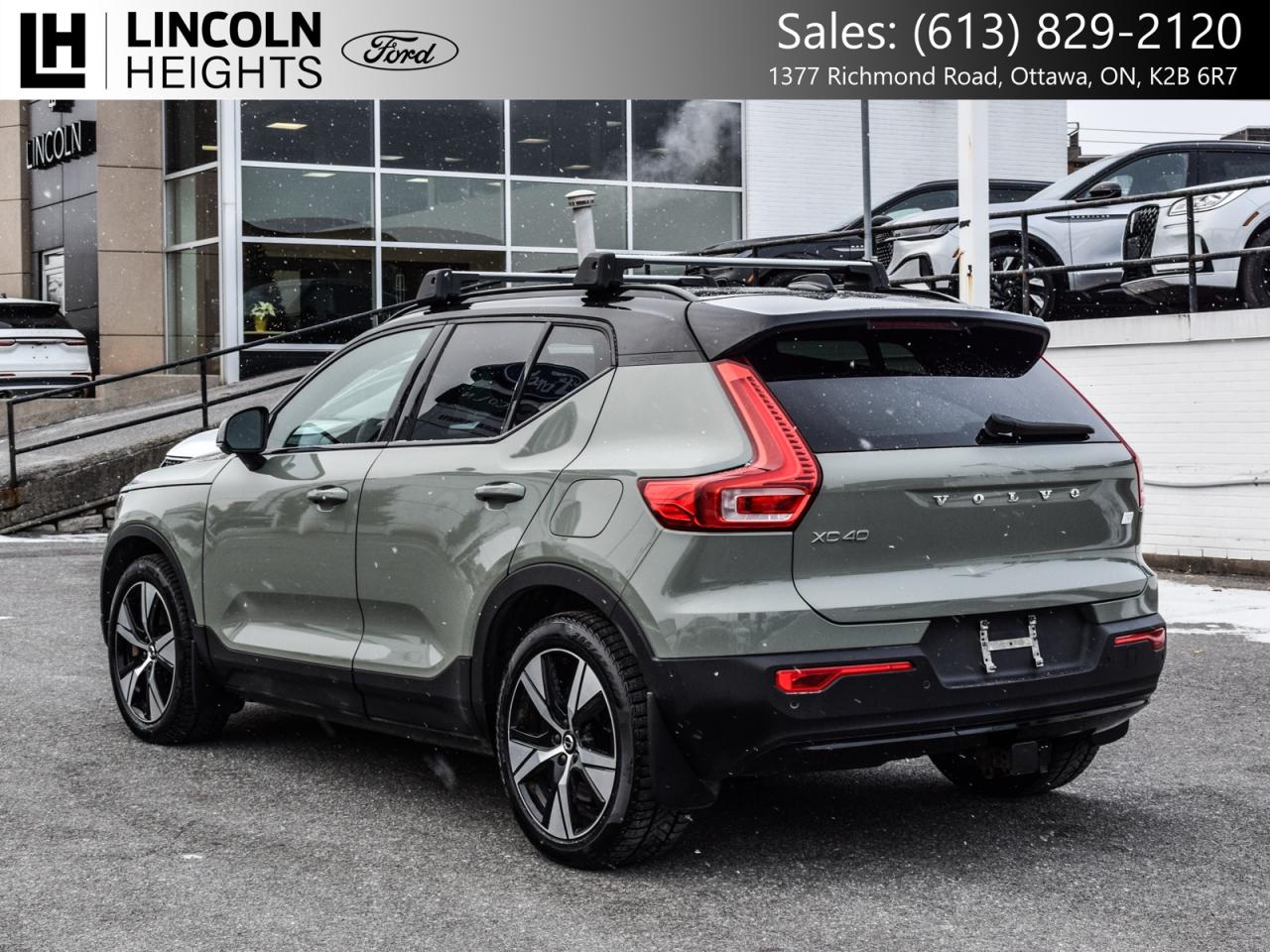 2022 Volvo XC40 Recharge Pure Electric  Photo3