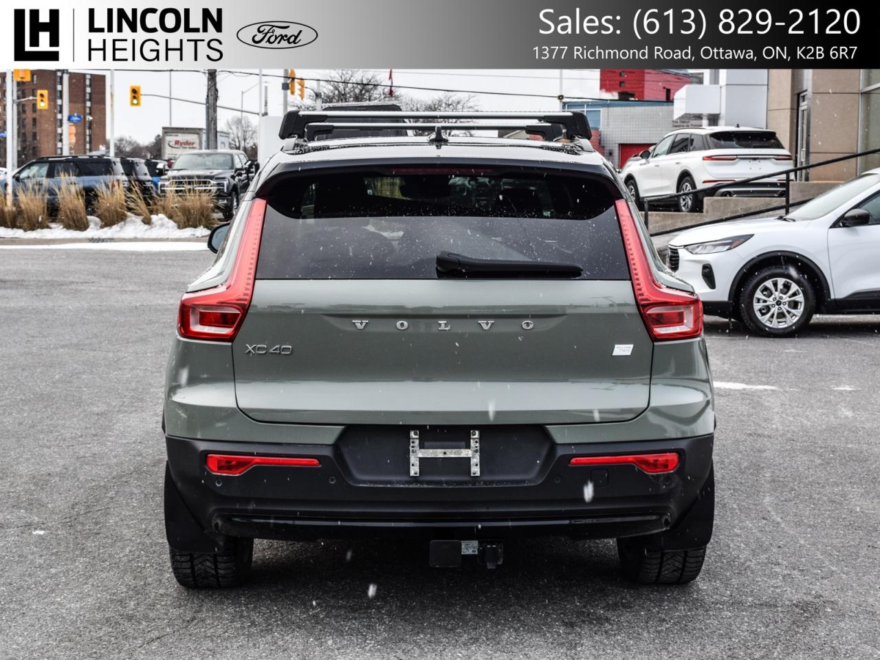 2022 Volvo XC40 Recharge Pure Electric  Photo