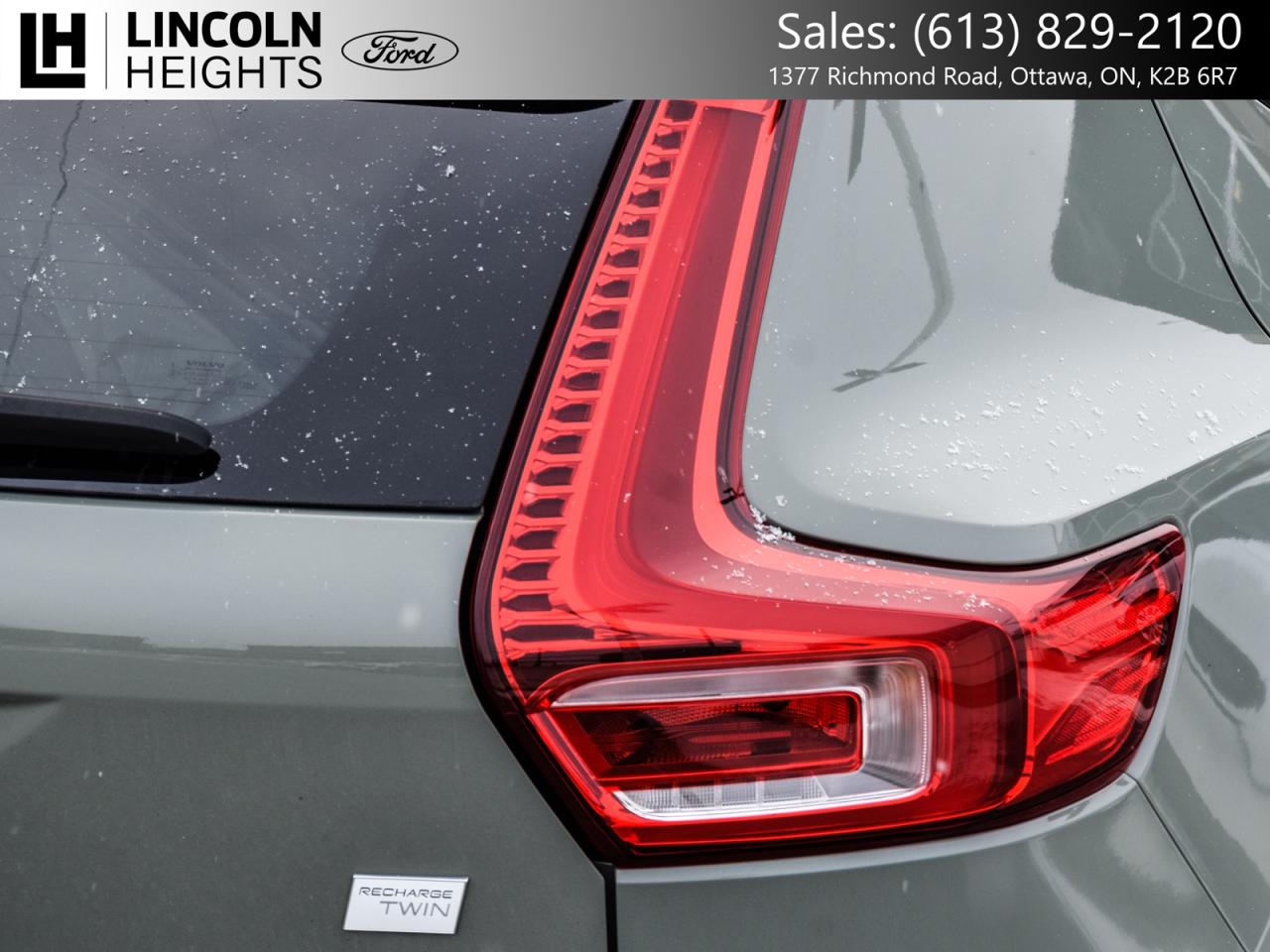 2022 Volvo XC40 Recharge Pure Electric  Photo