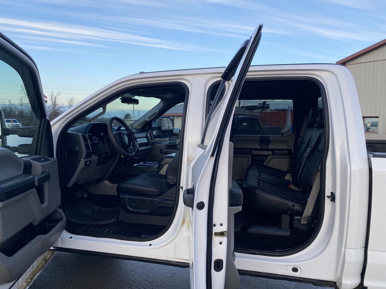 2019 Ford F-350 XLT BDS LEVEL/WHEEL/TIRE/LEATHER PKG!! Photo