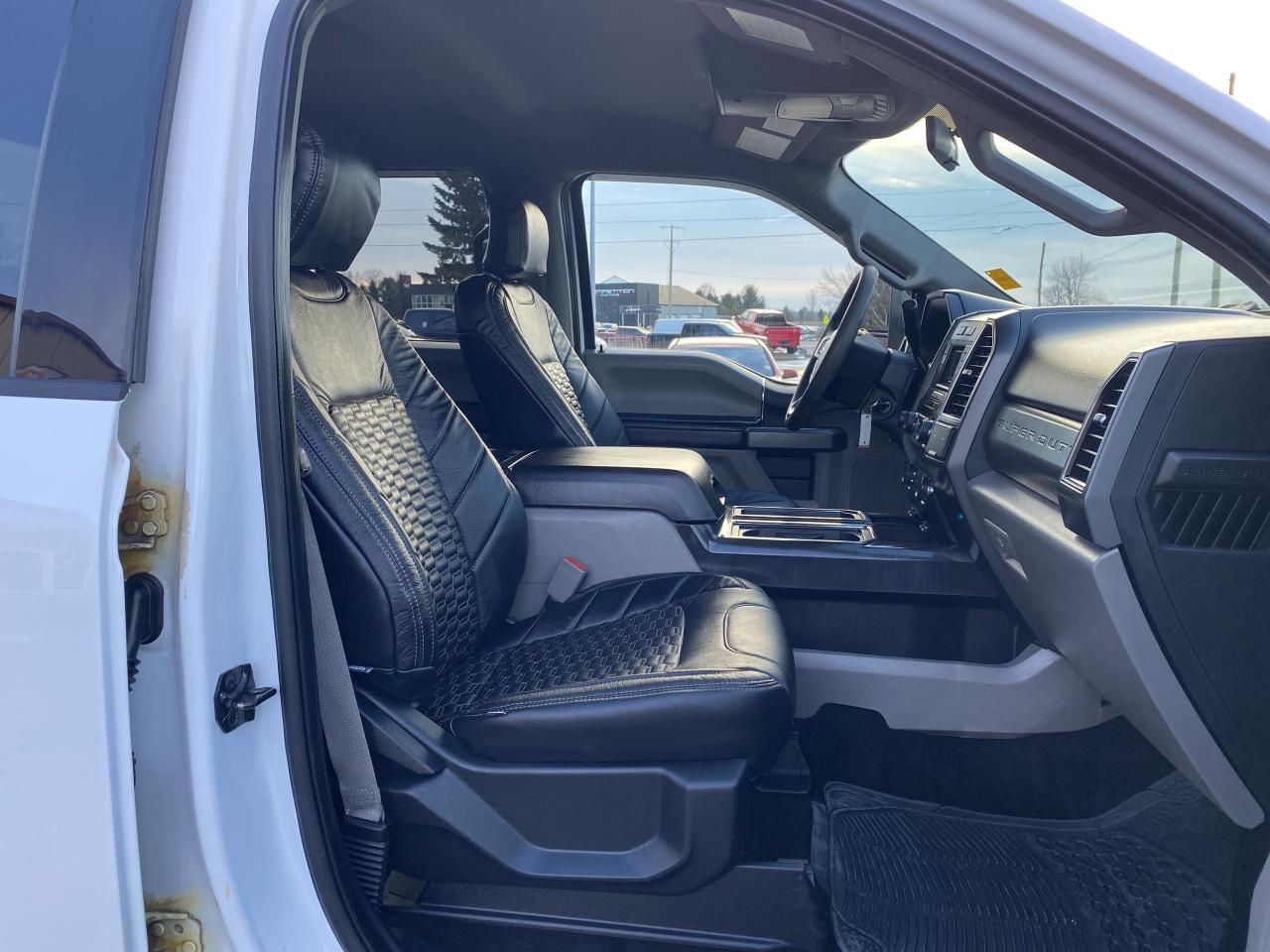 2019 Ford F-350 XLT BDS LEVEL/WHEEL/TIRE/LEATHER PKG!! Photo