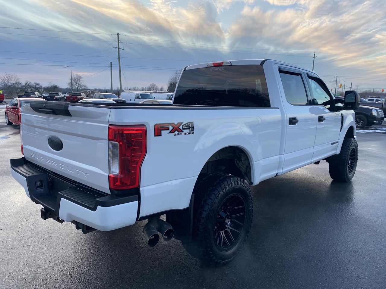 2019 Ford F-350 XLT BDS LEVEL/WHEEL/TIRE/LEATHER PKG!! Photo4