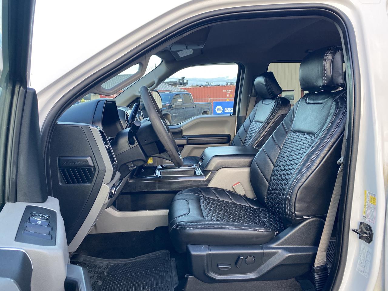 2019 Ford F-350 XLT BDS LEVEL/WHEEL/TIRE/LEATHER PKG!! Photo