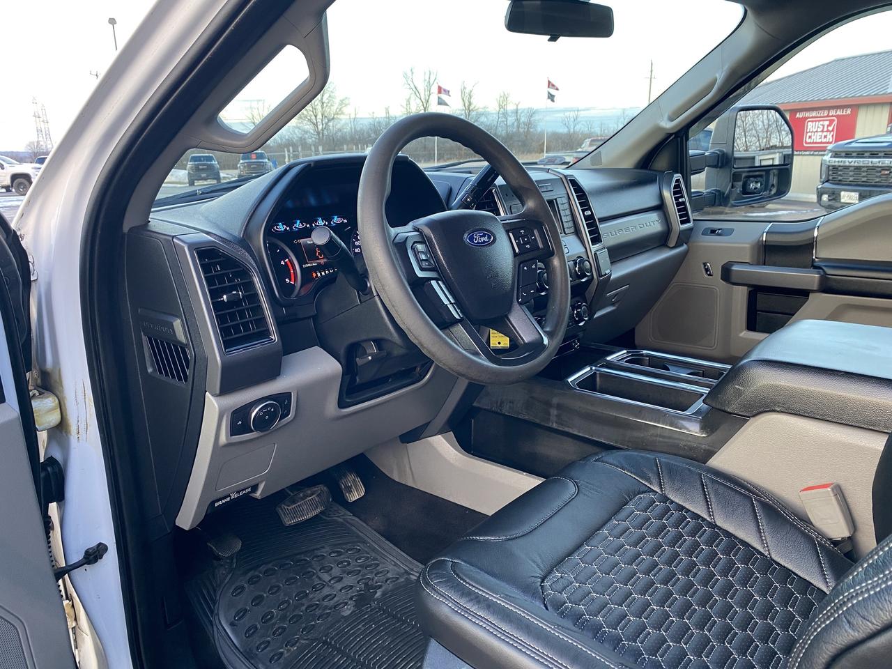 2019 Ford F-350 XLT BDS LEVEL/WHEEL/TIRE/LEATHER PKG!! Photo