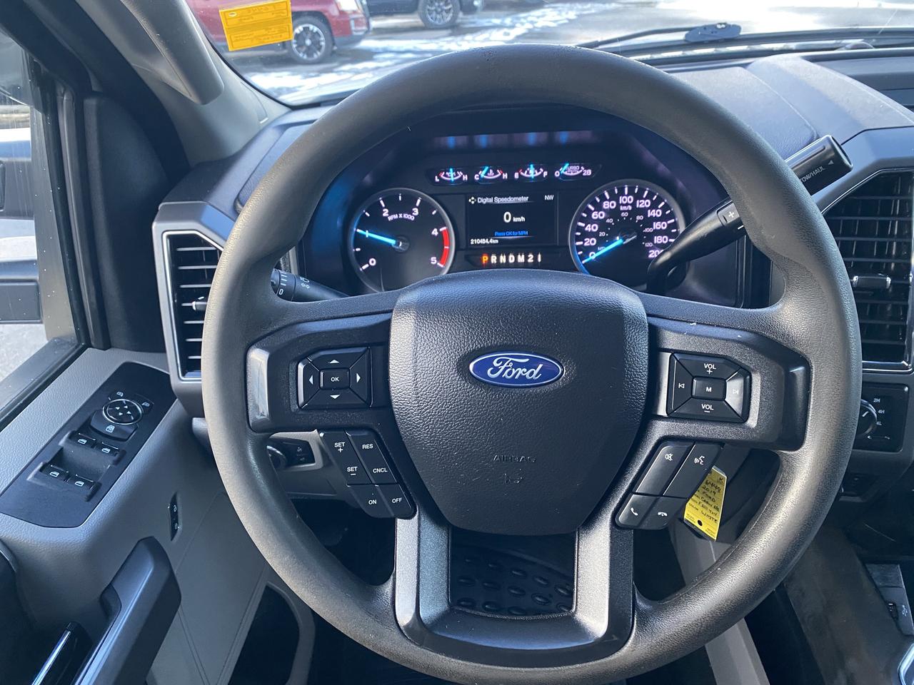 2019 Ford F-350 XLT BDS LEVEL/WHEEL/TIRE/LEATHER PKG!! Photo